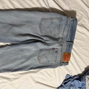 Levi's Men's Classic Light Blue Straight Jeans